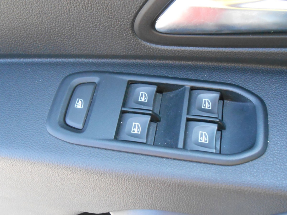 Dacia Duster 1.5 Blue dCi 8V 115 CV 4x2 Comfort (14)