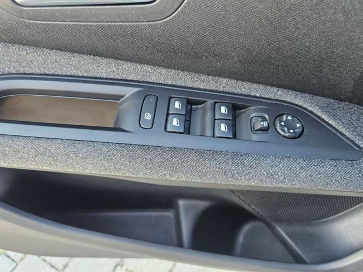 Peugeot 3008 BlueHDi 130 S&S Active Pack (13)