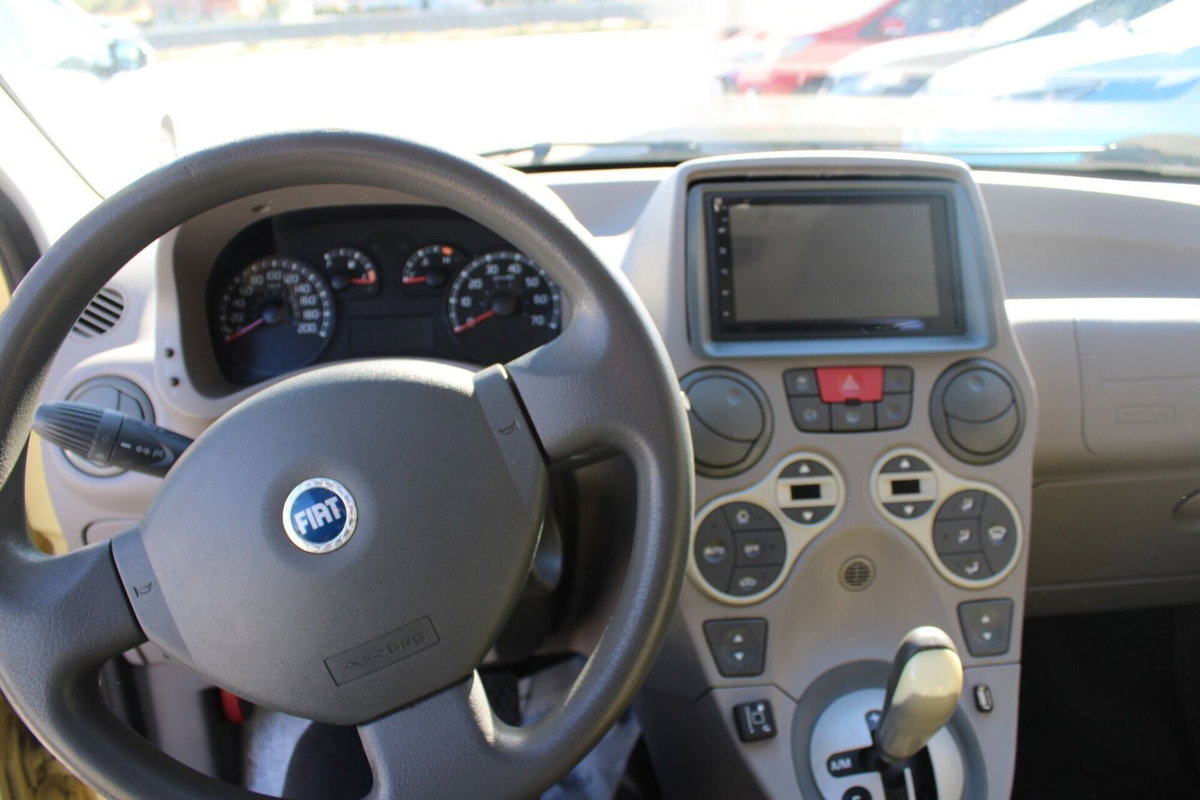 Fiat Panda 1.2 Emotion (13)