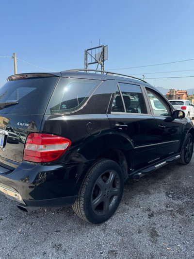 Mercedes-Benz Classe ML 320 CDI Sport (2)