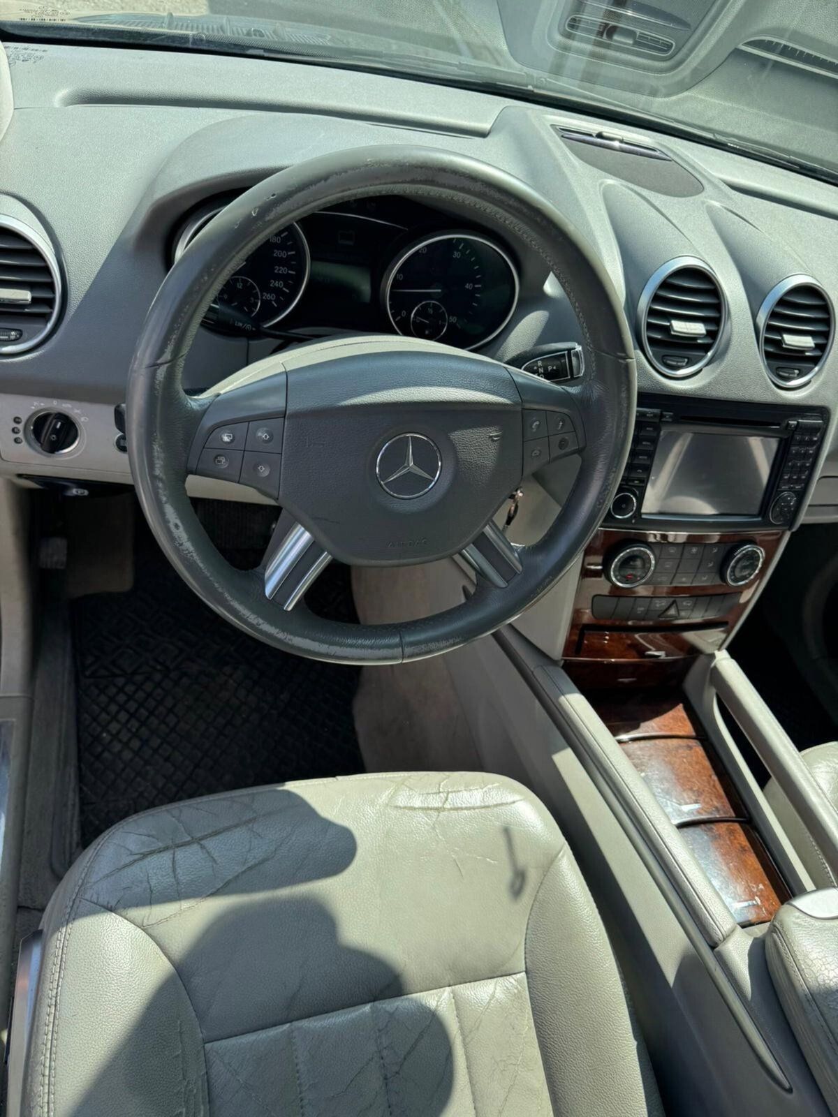 Mercedes-Benz Classe ML 320 CDI Sport (7)