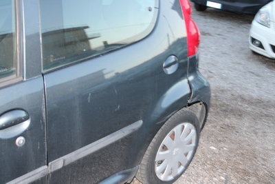 Peugeot 107 68CV 5p. Desir (14)