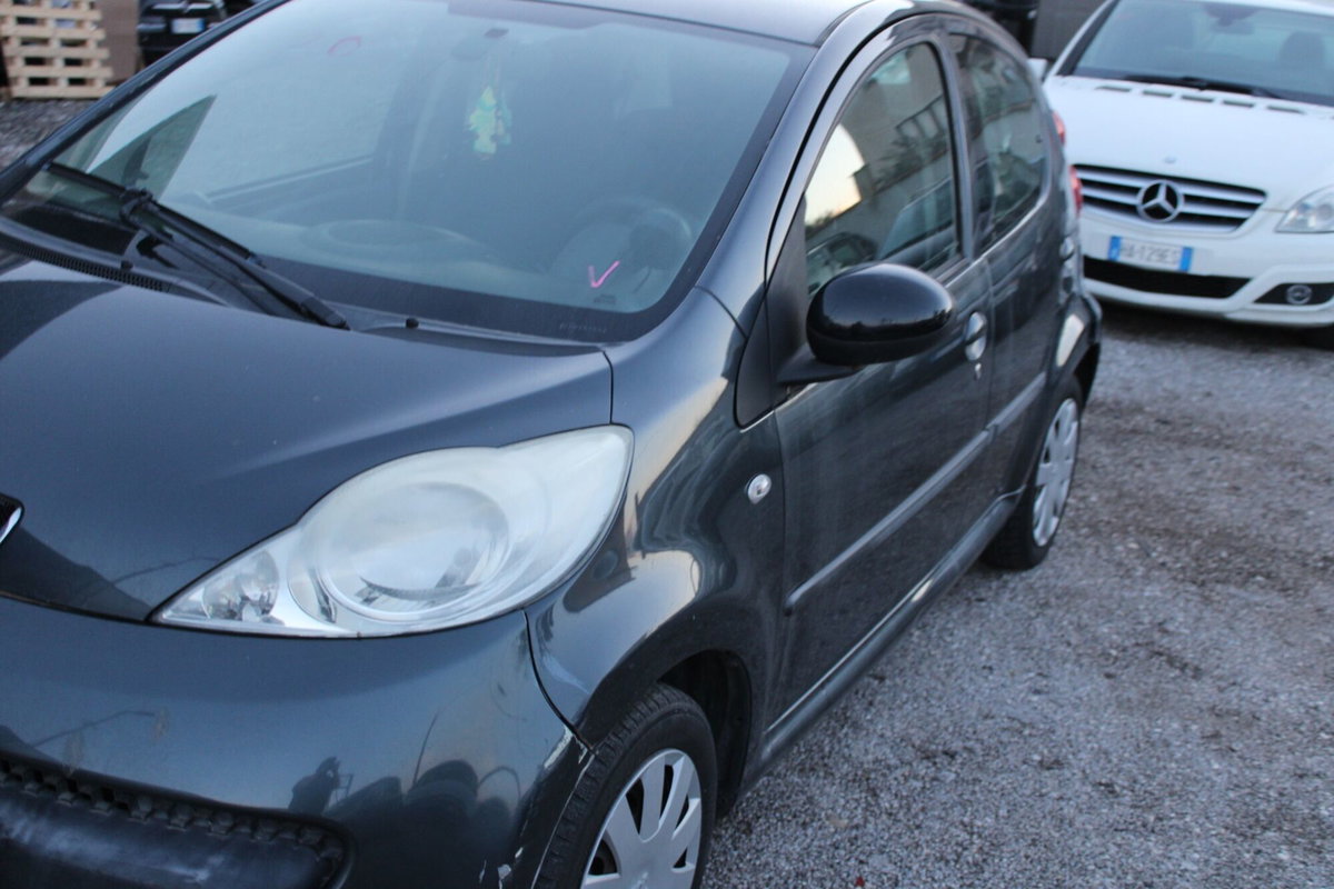 Peugeot 107 68CV 5p. Desir (3)