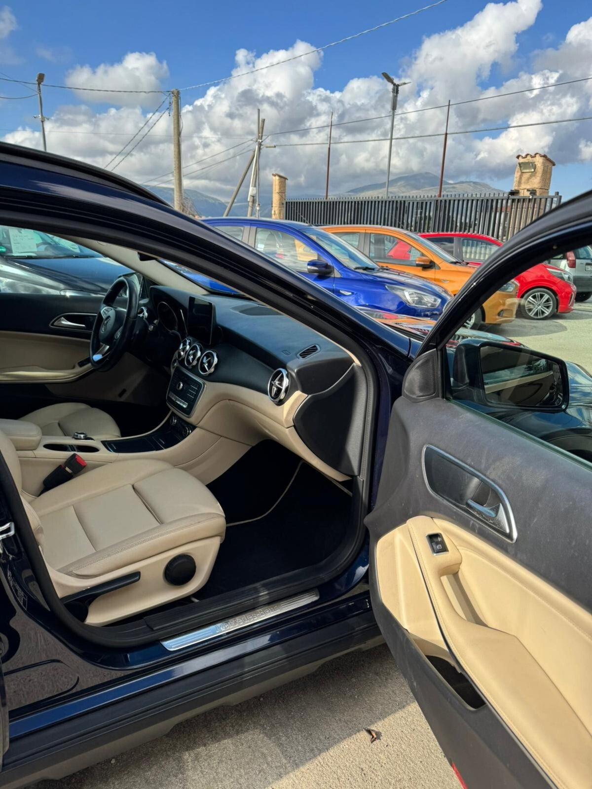 Mercedes-Benz GLA SUV 200 d Sport (17)