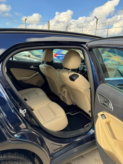 Mercedes-Benz GLA SUV 200 d Sport (7)