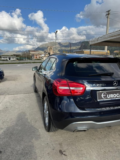Mercedes-Benz GLA SUV 200 d Sport (9)