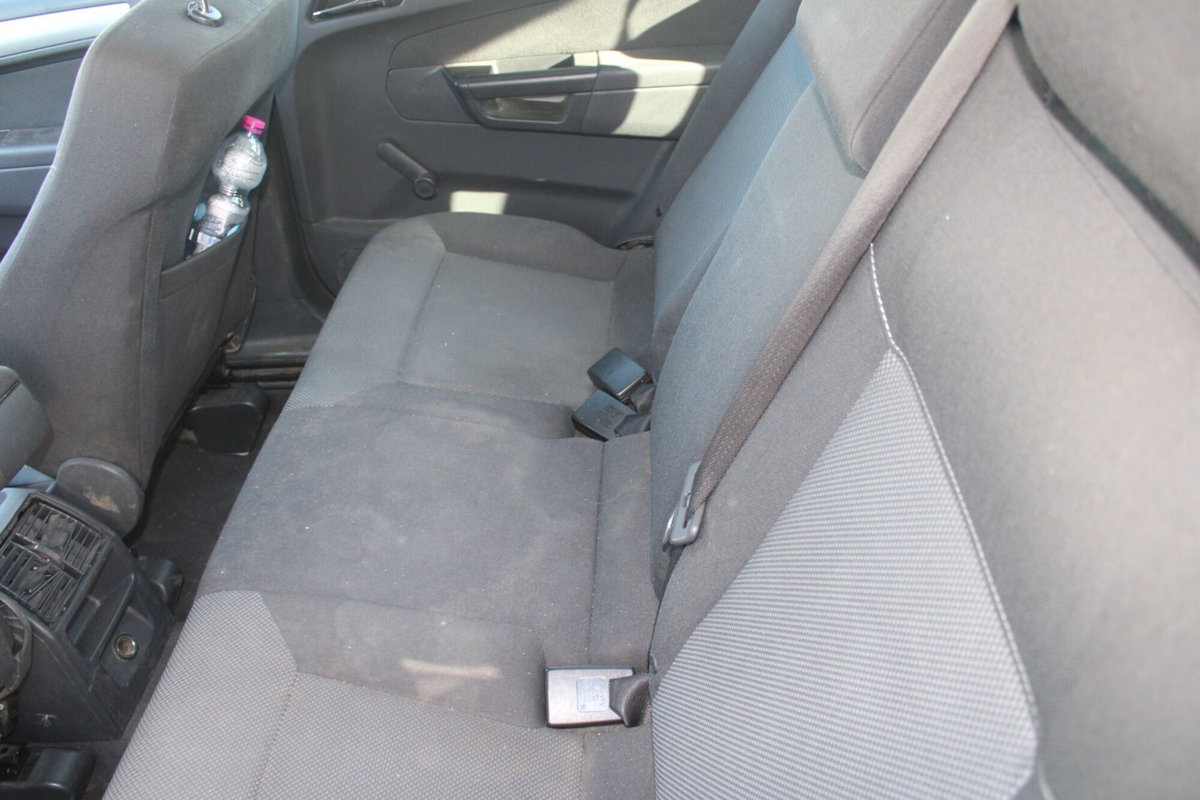 Opel Zafira 1.7 CDTI 110CV Edition (14)