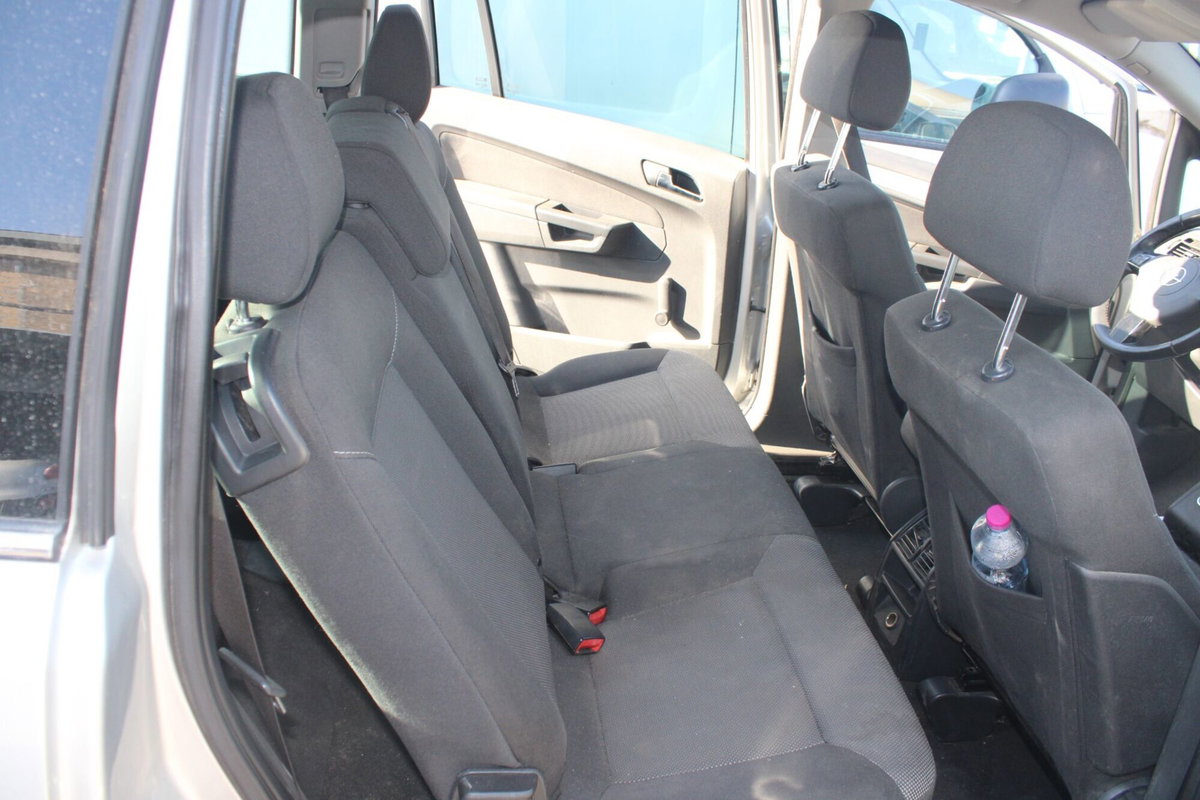 Opel Zafira 1.7 CDTI 110CV Edition (16)