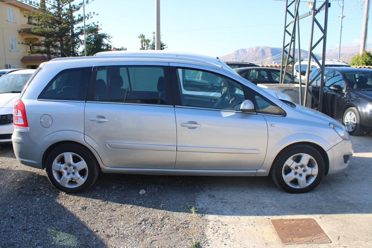 Opel Zafira 1.7 CDTI 110CV Edition (3)