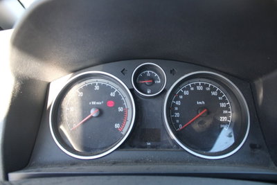 Opel Zafira 1.7 CDTI 110CV Edition (8)
