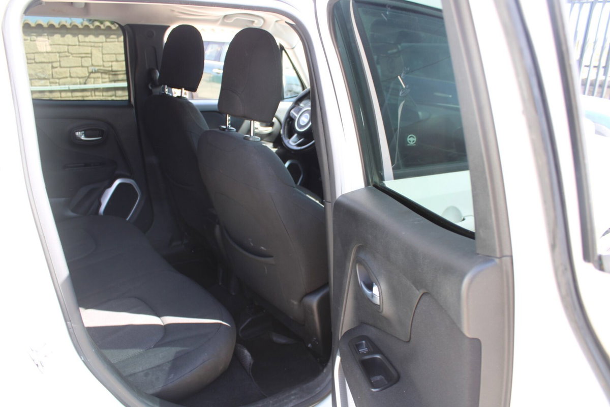 Jeep Renegade 1.6 Mjt 120 CV Longitude (13)