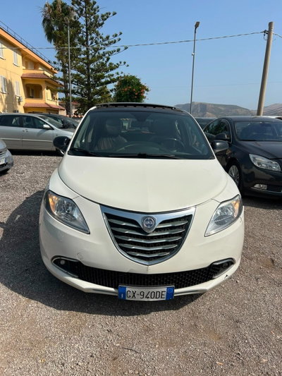 Lancia Ypsilon 1.3 MJT 16V 95 CV 5 porte S&S Silver (11)