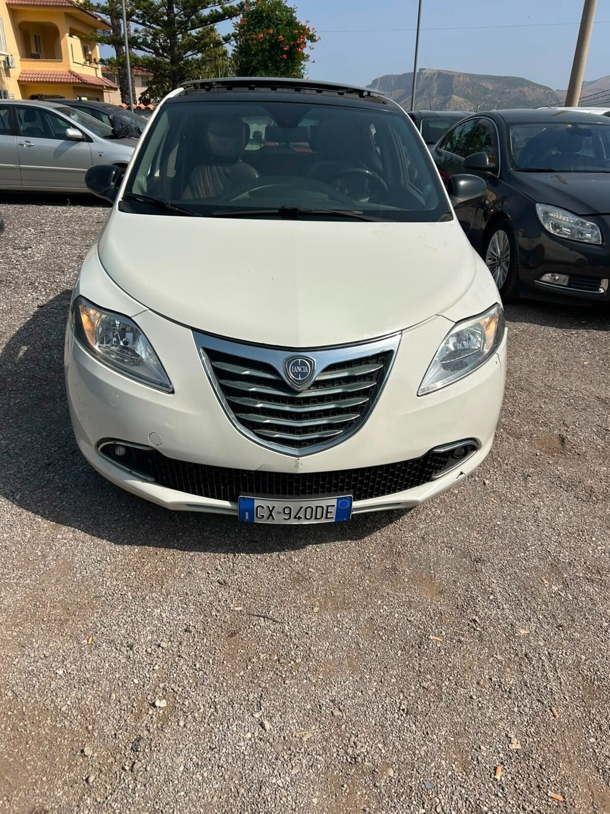 Lancia Ypsilon 1.3 MJT 16V 95 CV 5 porte S&S Silver (12)