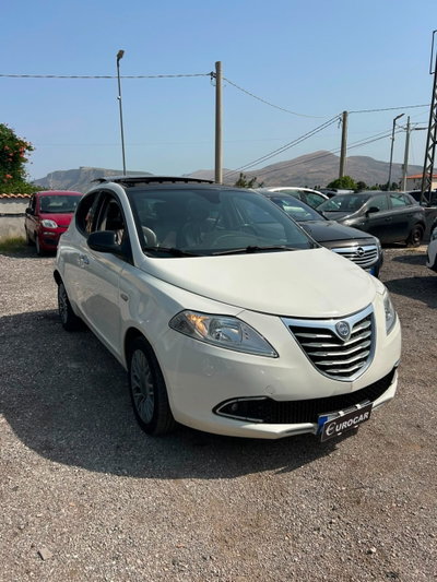 Lancia Ypsilon 1.3 MJT 16V 95 CV 5 porte S&S Silver (3)