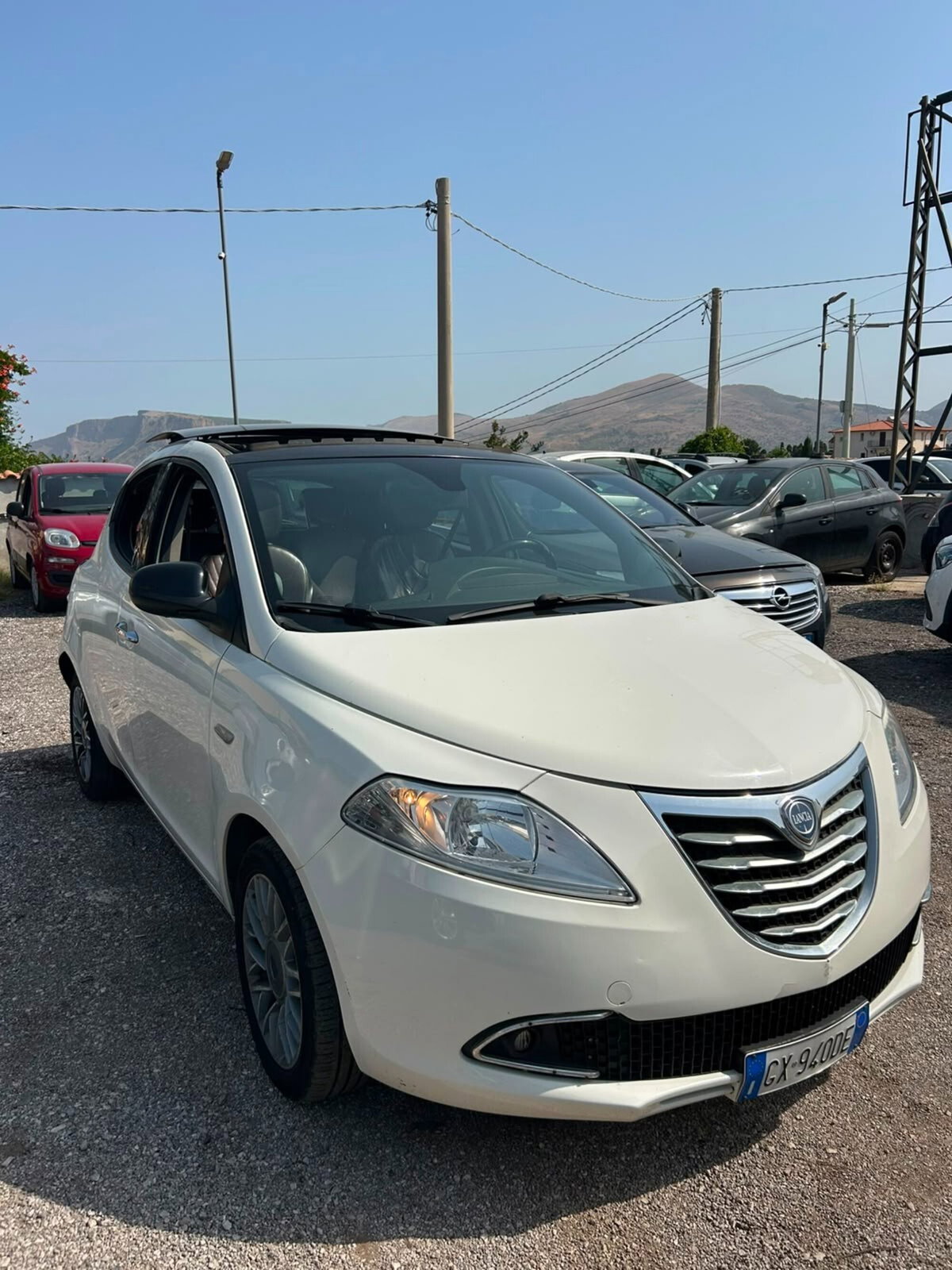 Lancia Ypsilon 1.3 MJT 16V 95 CV 5 porte S&S Silver (4)