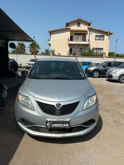 Lancia Ypsilon 1.3 MJT 16V 95 CV 5 porte S&S Gold (2)