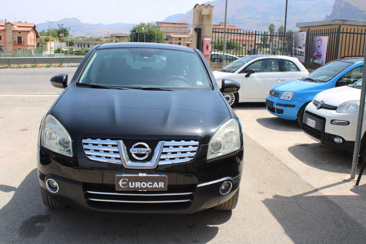 Nissan Qashqai 1.5 dCi Visia (2)