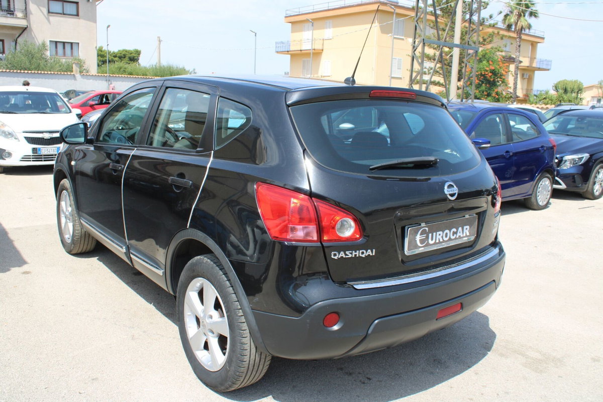 Nissan Qashqai 1.5 dCi Visia (5)