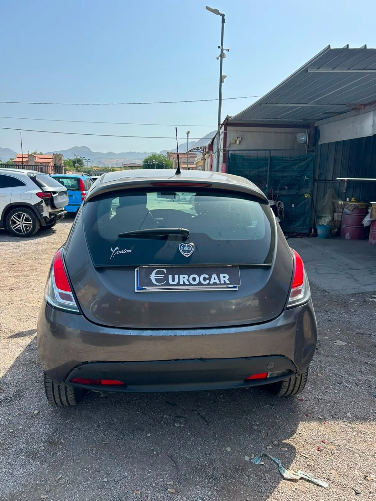 Lancia Ypsilon 1.2 69 CV Unyca (11)