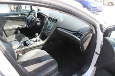 Ford Mondeo 2.0 TDCi 150 CV S&S Powershift 5 porte Plus (10)