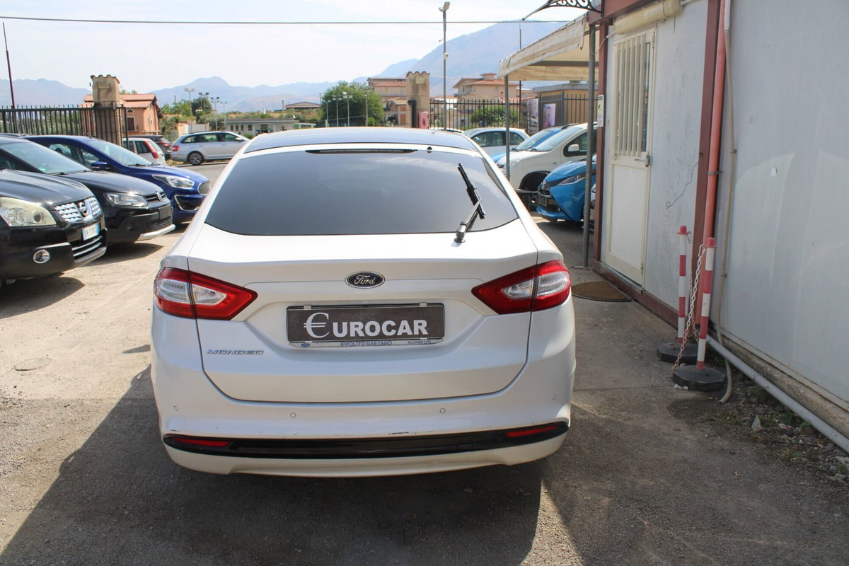 Ford Mondeo 2.0 TDCi 150 CV S&S Powershift 5 porte Plus (4)
