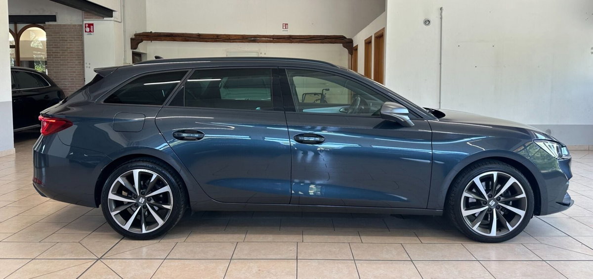 SEAT Leon ST 2.0 TDI 4Drive DSG FR (17)