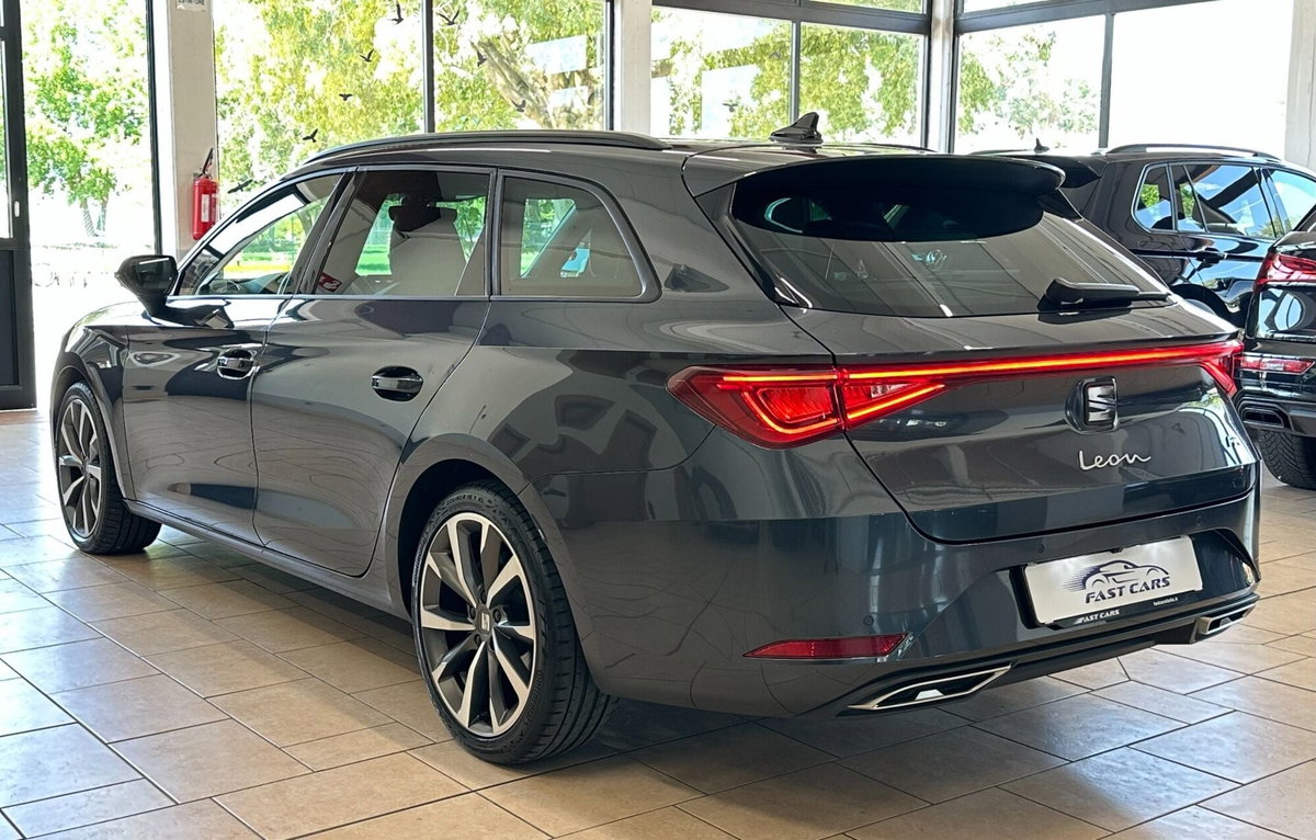 SEAT Leon ST 2.0 TDI 4Drive DSG FR (4)