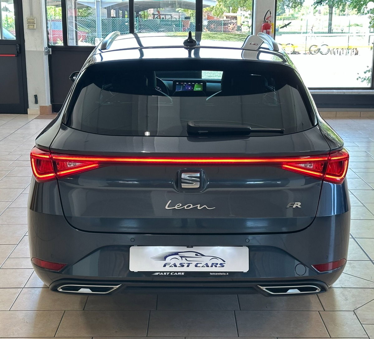 SEAT Leon ST 2.0 TDI 4Drive DSG FR (5)
