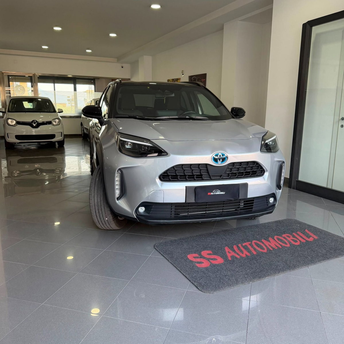 Toyota Yaris Cross 1.5 Hybrid 5p. E-CVT Trend (3)