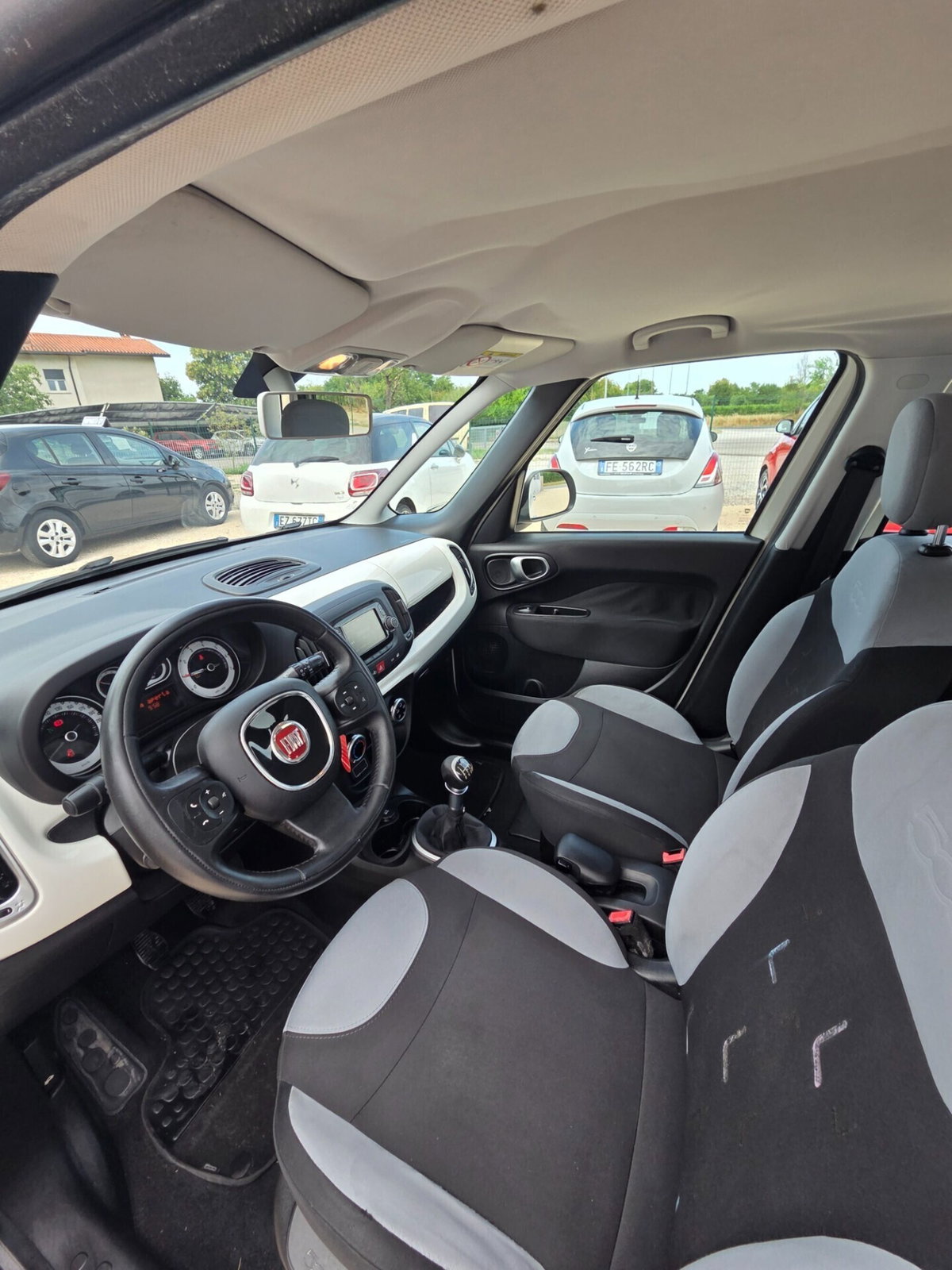 Fiat 500L 1.4 95 CV Pop (9)