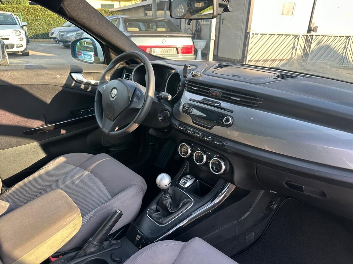 Alfa Romeo Giulietta 1.6 JTDm-2 Progression c/CL (12)