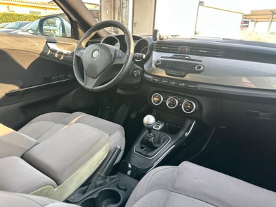 Alfa Romeo Giulietta 1.6 JTDm-2 Progression c/CL (14)
