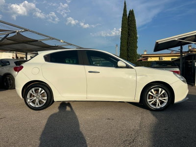 Alfa Romeo Giulietta 1.6 JTDm-2 Progression c/CL (2)