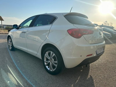 Alfa Romeo Giulietta 1.6 JTDm-2 Progression c/CL (5)