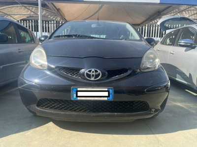 Toyota Aygo 1.0 12V VVT-i 5 porte Sol usata