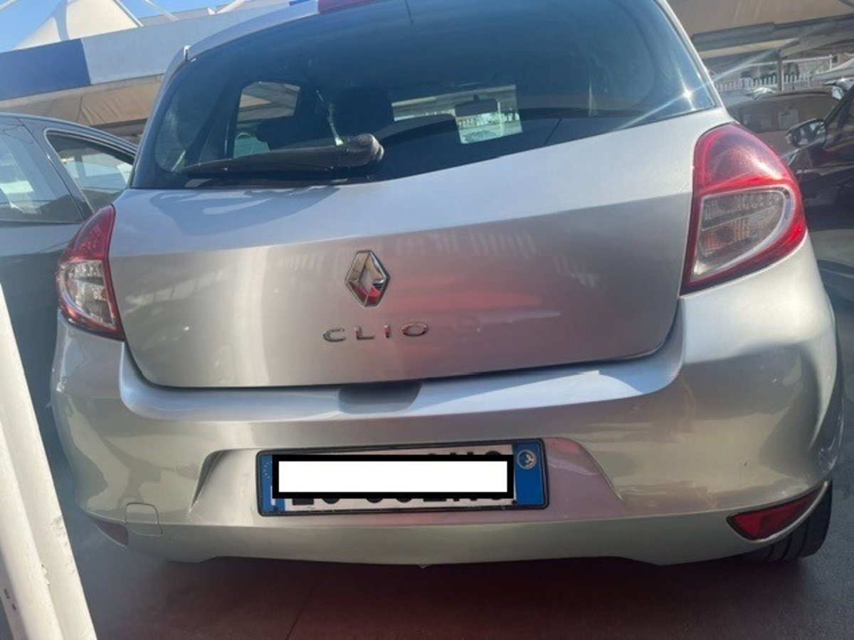 Renault Clio 1.2 16V 5 porte GPL Dynamique (4)