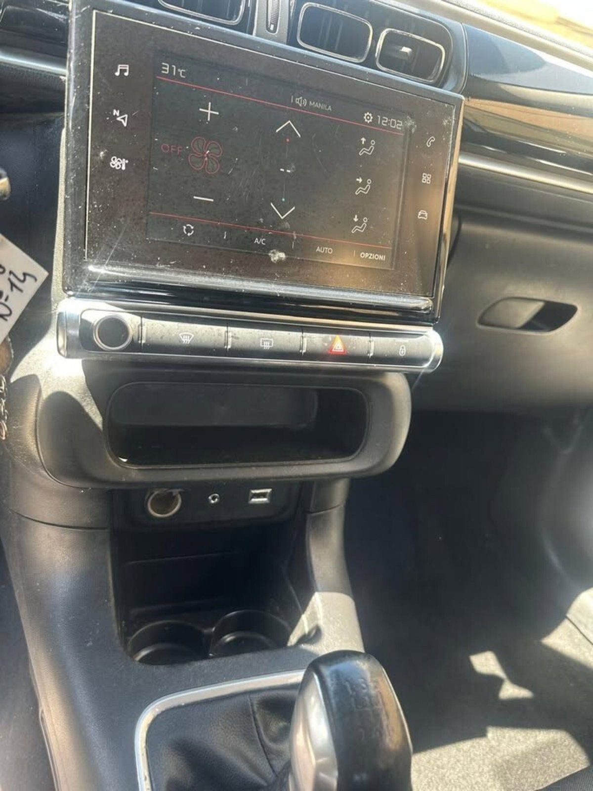 Citroen C3 PureTech 82 GPL Shine (9)