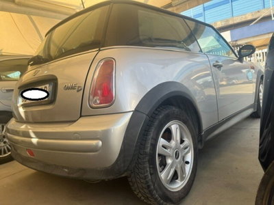 MINI Mini 1.4 tdi One D de luxe (3)