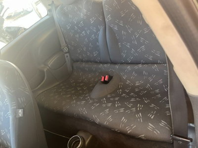 MINI Mini 1.4 tdi One D de luxe (8)