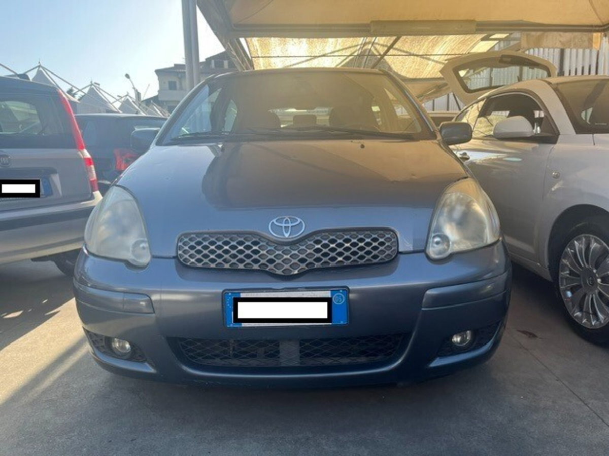 Toyota Yaris 16V cat 3 porte Sol
