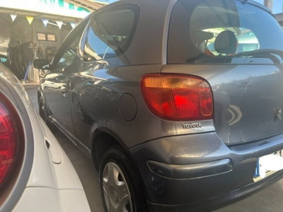 Toyota Yaris 16V cat 3 porte Sol (3)