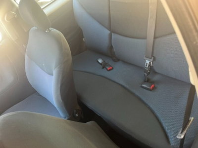 Toyota Yaris 16V cat 3 porte Sol (6)