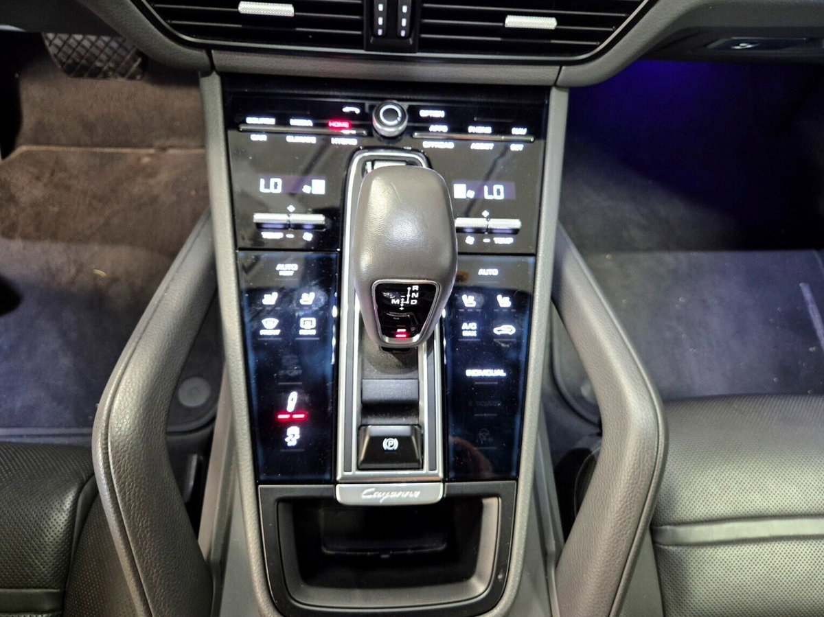 Porsche Cayenne 3.0 V6 (12)