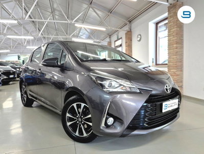 Toyota Yaris 1.0 5 porte Active (16)