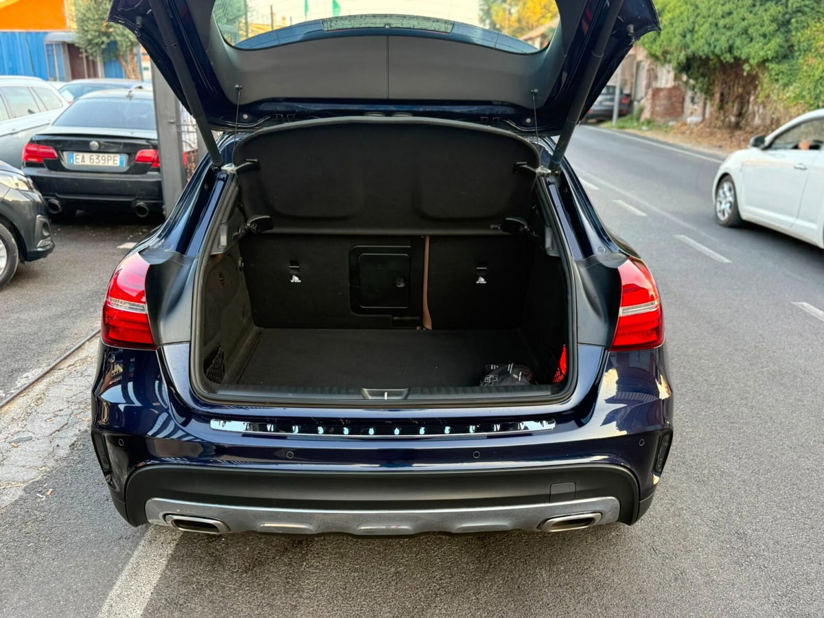 Mercedes-Benz GLA SUV 220 d Automatic 4Matic Business (16)
