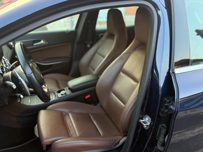 Mercedes-Benz GLA SUV 220 d Automatic 4Matic Business (5)