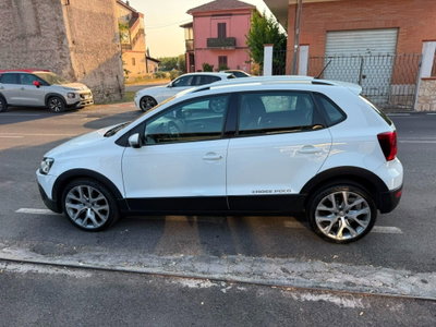 Volkswagen Polo Cross 1.4 TDI DSG BlueMotion Technology (12)