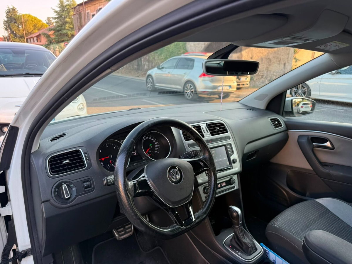 Volkswagen Polo Cross 1.4 TDI DSG BlueMotion Technology (4)
