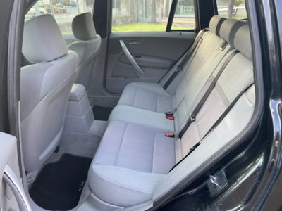 BMW X3 2.0d cat Attiva (10)