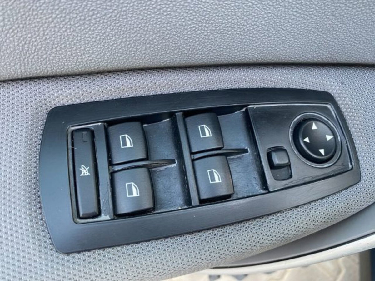 BMW X3 2.0d cat Attiva (15)